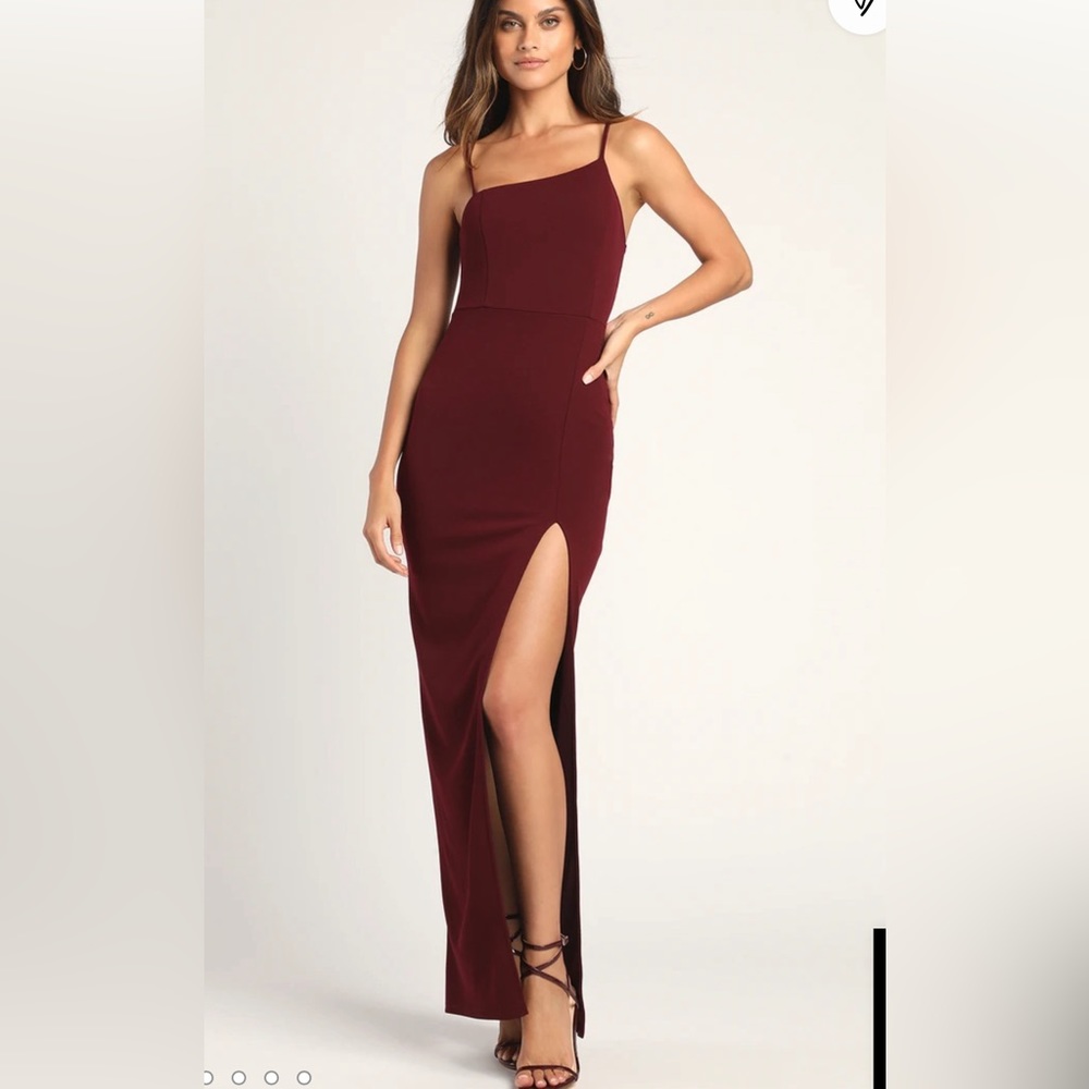 Lulus burgundy maxi dress with slit